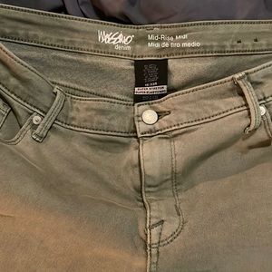 Mossimo denim shorts 16